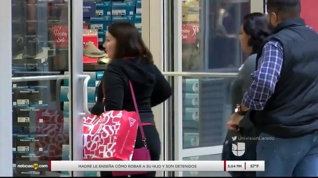 Noticias Laredo 5pm 122617 - Clip Xmas Sale