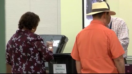 Noticias Laredo 10pm 121517 - Clip - ayuda