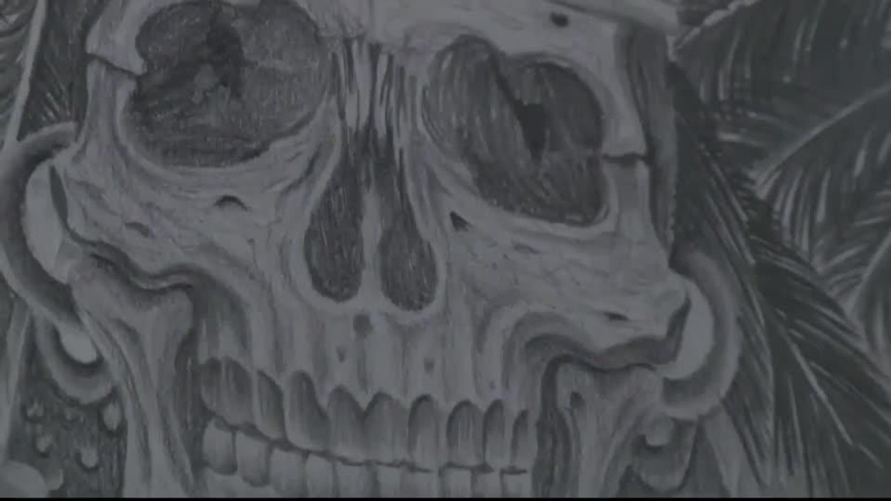 Noticias Laredo 5pm 110917 - Clip Tatuajes 2