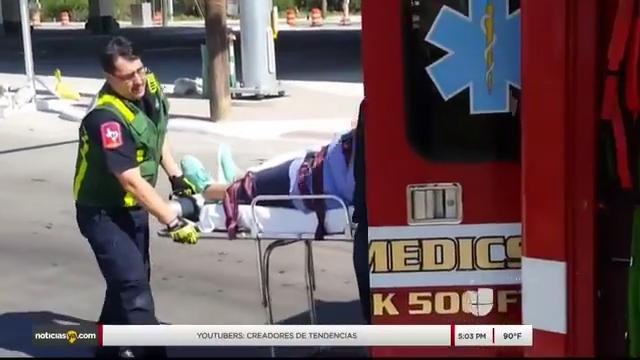 Noticias Laredo 5pm 110717 - Clip Accidente