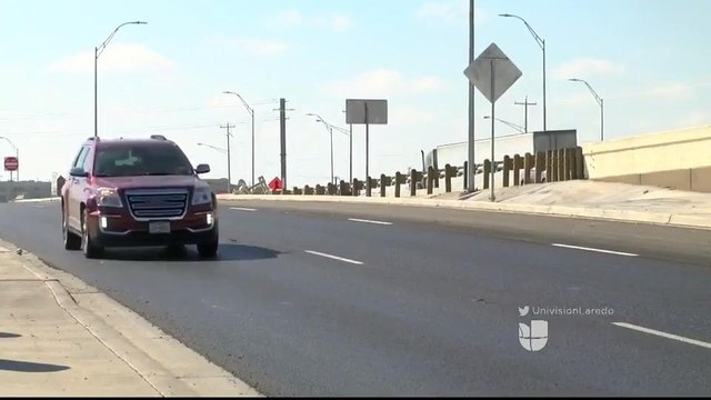 Noticias Laredo 5pm 111717 - Clip Overpass