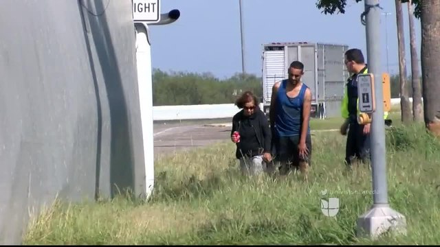 Noticias Laredo 5pm 111717 - Clip Shiloh AX