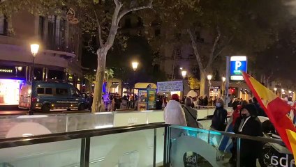 Tensión entre castristas y anticastristas en el Consulado de Cuba