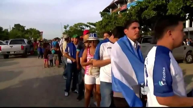 Univision Deportes Laredo 10pm con Homero Tijerina, Jr. 110817
