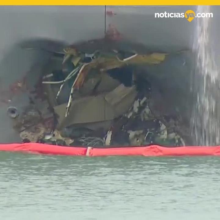 Encuentran restos de marinos tras choque de buque en Singapur