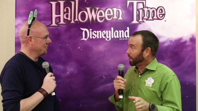 1019 the wolf Disneyland Resorts.