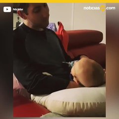 VIDEO: Conmovedor momento en que recien nacido usa el lenguaje de senas