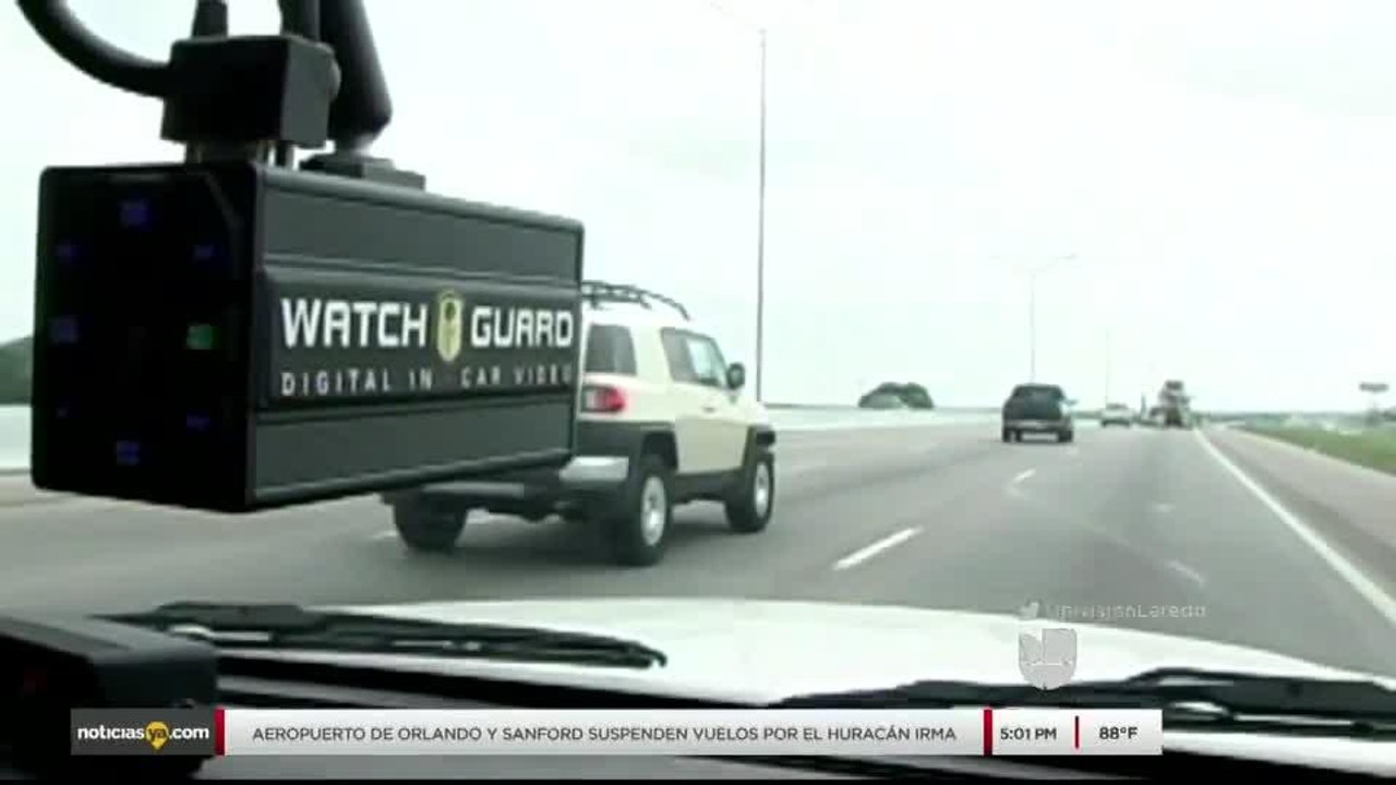 Noticias Laredo 5pm 090717 - Clip - texting and driving