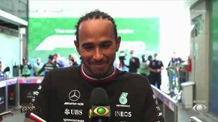 Tải video: Lewis Hamilton deu um show! Largando em 10° lugar, o inglês fez belas ultrapassagens até chegar na 1° posição. Ele comentou sobre a torcida brasileira! Veja: #ShowdoEsporte #F1naBand #Hamilton