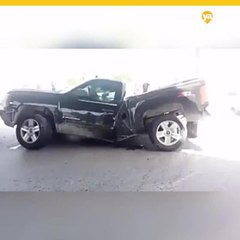 Cae camioneta de un puente en Matamoros