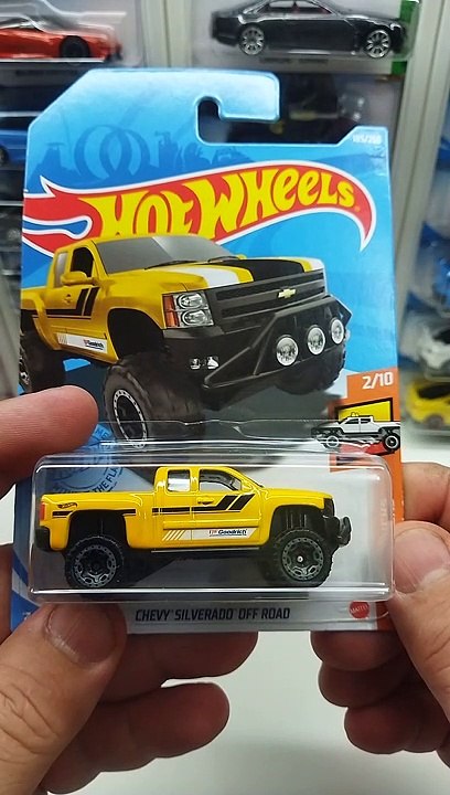 CHEVY SILVERADO OFF ROAD