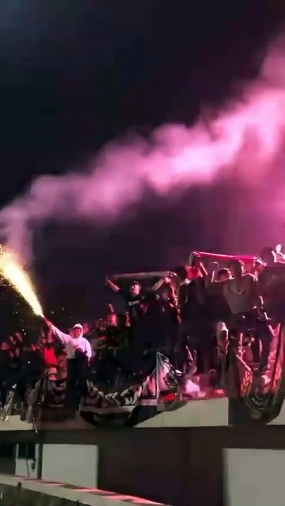 Aksi suporter persika saat dukung tim kebanggaan!!!