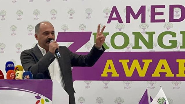 HDP'li vekilden Diyarbakır'da Öcalan için skandal özgürlük çağrısı! Sözlerinin devamı daha beter: Çözüm Öcalan