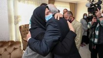 Başak Cengiz'in annesi Kılıçdaroğlu'na sarılıp hüngür hüngür ağladı