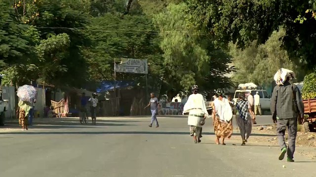 كاميرا الجزيرة ترصد الأوضاع داخل بلدة شيوا روبت الإثيوبية