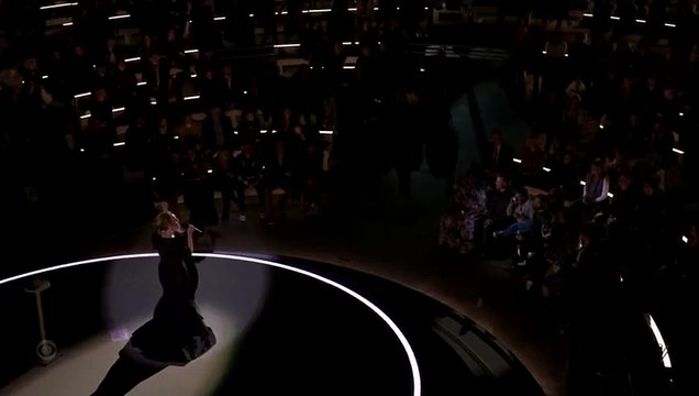 Adele : une demande en mariage pendant son concert