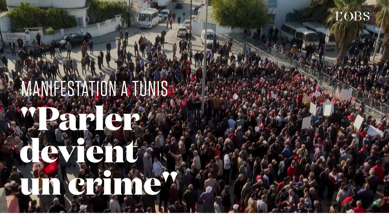 Les images de la manifestation à Tunis contre le "coup d'Etat" de Kaïs Saïed