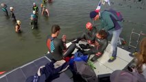 Tres nadadores franceses cruzarán a nado 122 kilómetros en el Lago Titicaca