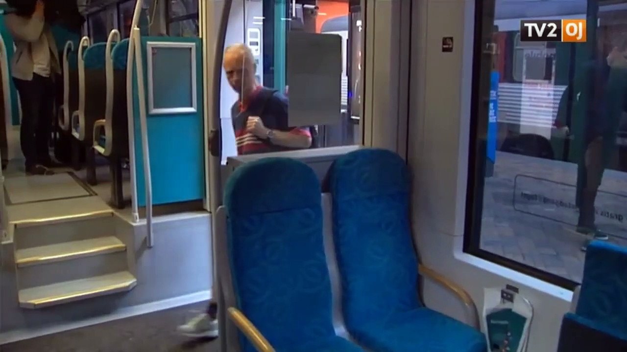 22.20 ~ Glæder sig til ny bane | Ny jernbane mellem Silkeborg og Aarhus | Letbane | Hanne Bæk Olsen | 18-09-2013 | TV2 ØSTJYLLAND @ TV2 Danmark