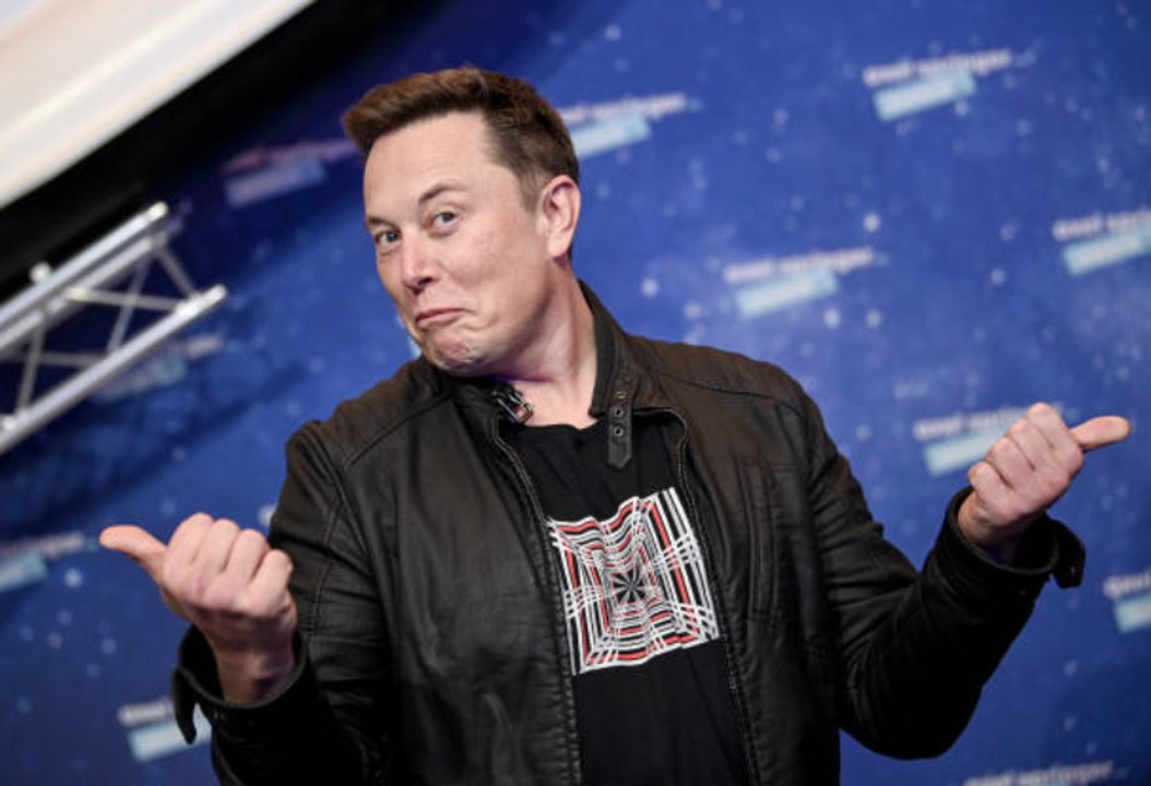 Elon Musk Slams Bernie Sanders Over Demands That Wealthy Pay 'Fair Share'