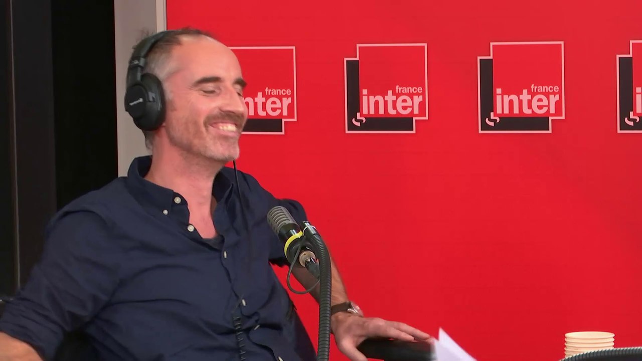 Arnaud Montebourg chez le psy - Le Sketch, Par...