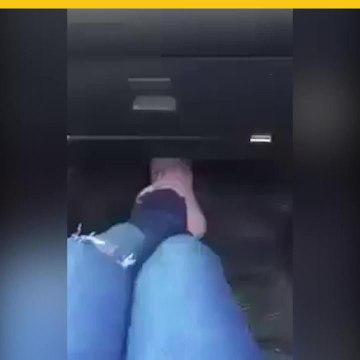 Taxista acosa a pasajera y le ofrece dinero para llevarla al placer