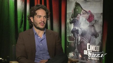 Super Estrella All Access  con Kuno Becker presentando  la película Cinco de Mayo