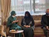 Sümeyye Erdoğan Bayraktar'dan Başak Cengiz'in ailesine taziye ziyareti