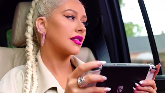 Nintendo Switch OLED : Christina Aguilera & ses enfants Publicité Officielle