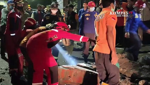 Hujan Deras Ibu dan Anak di Malang Tertimpa Tembok