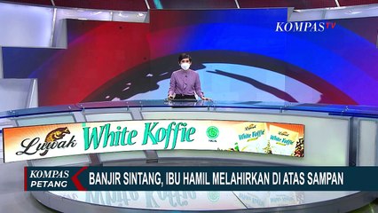 Terdampak Banjir, Seorang Ibu di Sintang Melahirkan di Atas Sampan