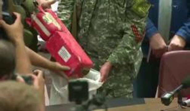 Entregan dos cajas negras del vuelo MH-17