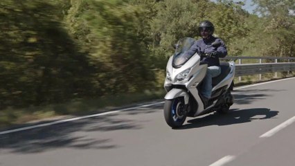 2022 Suzuki Burgman 400 Riding Video