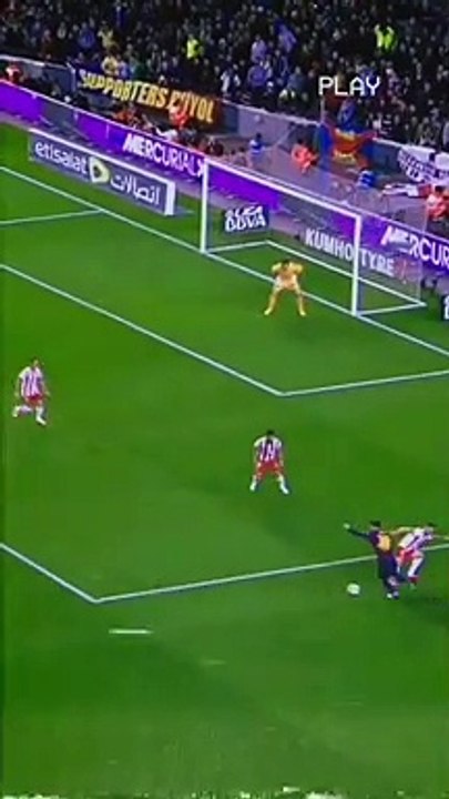 Messi signature move!!