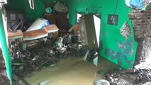 Rumah Warga Rusak Berat Akibat Tanggul Sungai Cikeruh Jebol