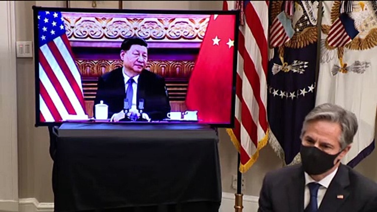 Biden y Xi tratan de calmar tensiones