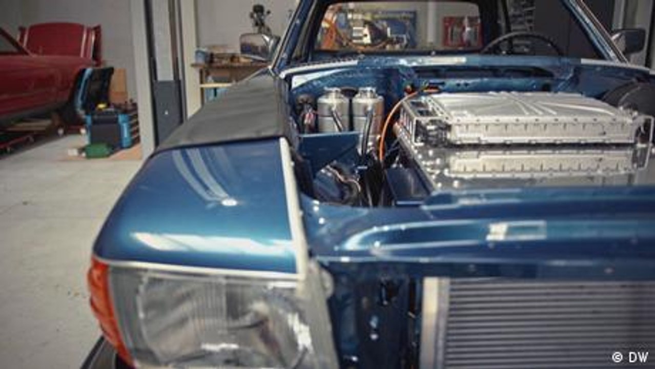 Ein elektrisches Herz im Mercedes 280 SLC