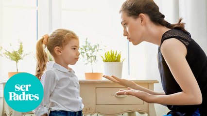 Decir "pórtate bien" a un niño no sirve para educar