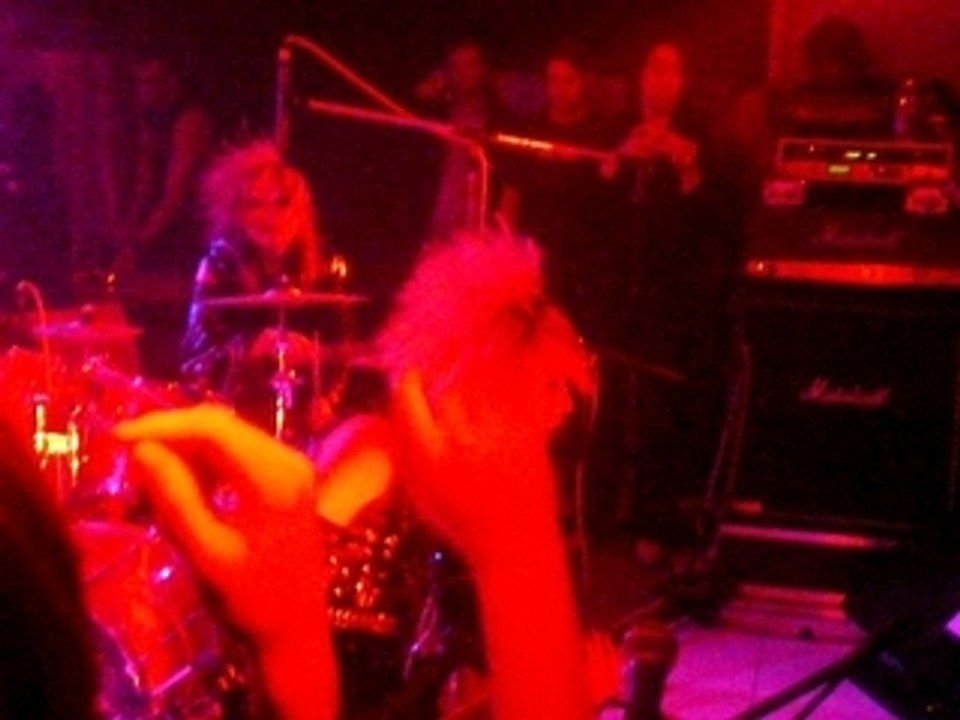 Dio - Concert Strasbourg - God Forsaken "Awake" Kei