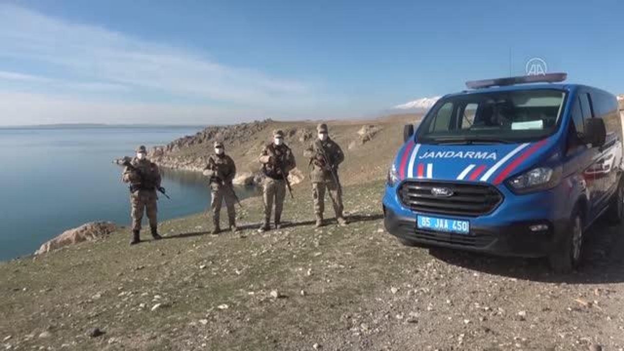 Demir Çağı'na ait insan kemikleri, seramik ve çömlek parçaları bulundu