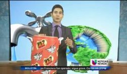 Rigo Villalobos aceptó el reto del cubetazo