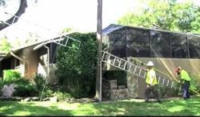 Dos hombres fueron hospitalizados tras recibir una descarga eléctrica