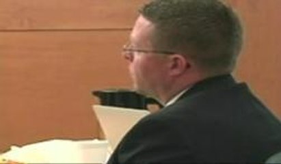 Leesburg: Declaran no culpable a policía acusado de violar a una mujer