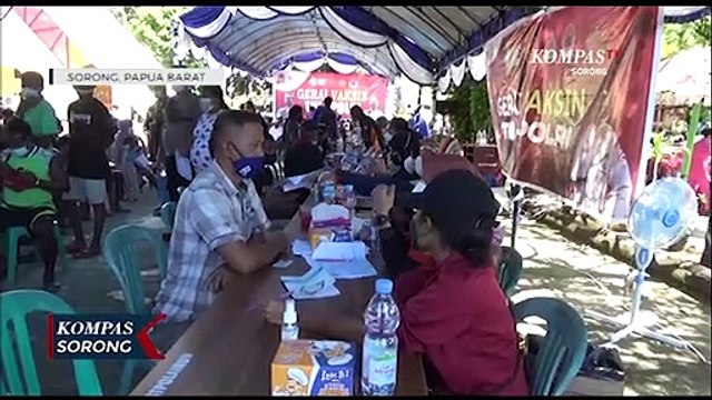 Ditpolairud Polda Papua Barat Lakukan Pendekatan Datangi Masyarakat Vaksinasi