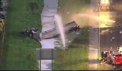 Sarasota: Vuelca  camión sobre Interestatal 75