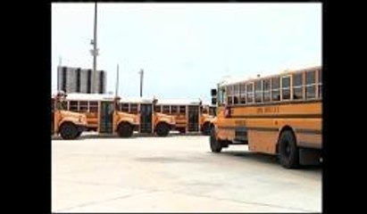 El CCISD presenta una escasez de conductores de autobuses