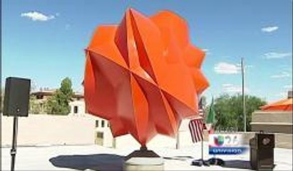 Presentan escultura Tlahtolli en UTEP