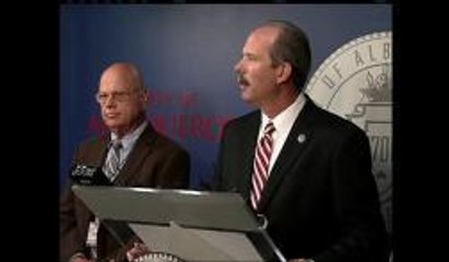 Richard Berry Aumentará el Salario de Algunos Trabajadores en Albuquerque