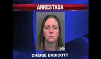 Mujer arrestada por robo en Sparks