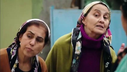 LA SRA FAZIYET Y  SUS HIJAS - 13